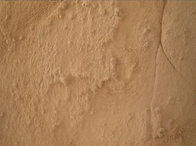 Sol 4070: Mars Hand Lens Imager (MAHLI)
