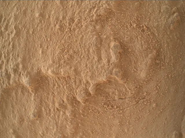 Sol 4070: Mars Hand Lens Imager (MAHLI)