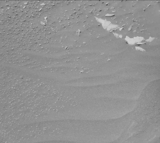 Sol 4071: Mast Camera (Mastcam)