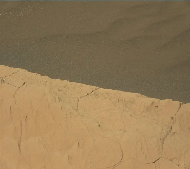 Sol 4071: Mast Camera (Mastcam)