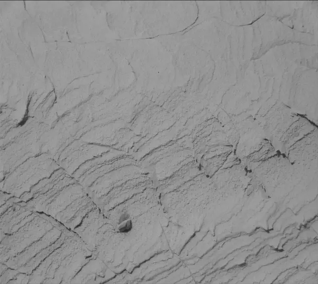 Sol 4071: Mast Camera (Mastcam)