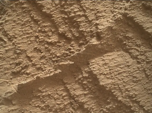 Sol 4073: Mars Hand Lens Imager (MAHLI)