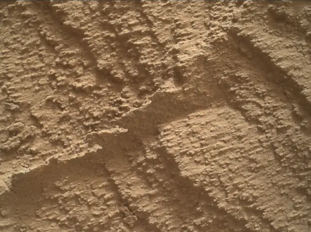 Sol 4073: Mars Hand Lens Imager (MAHLI)