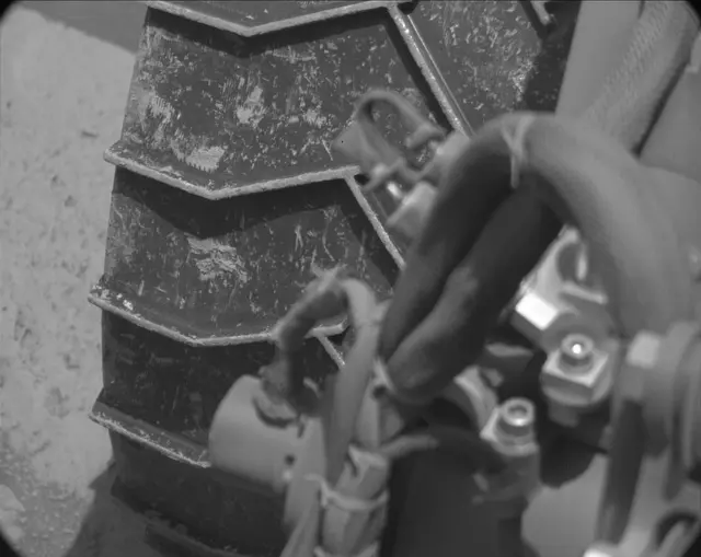 Sol 4075: Mast Camera (Mastcam)