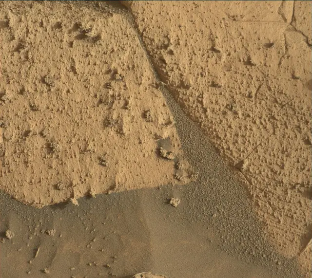 Sol 4076: Mast Camera (Mastcam)