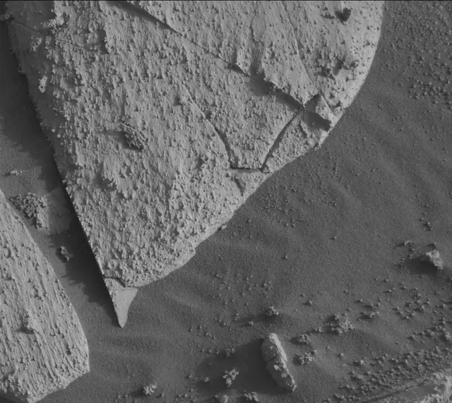 Sol 4076: Mast Camera (Mastcam)