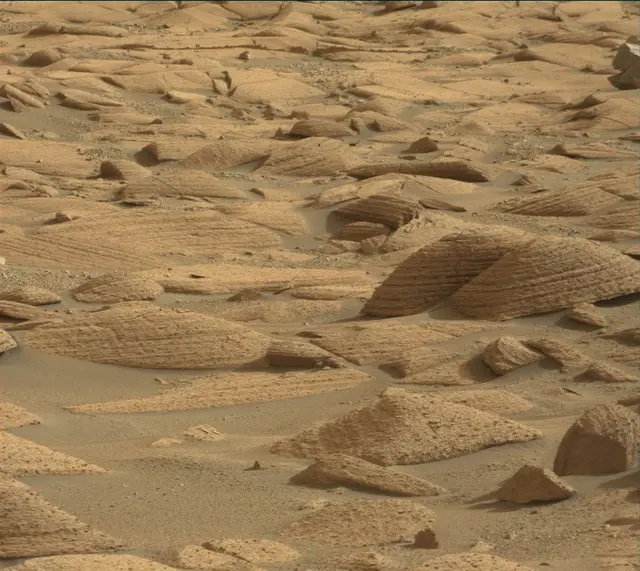 Sol 4078: Mast Camera (Mastcam)