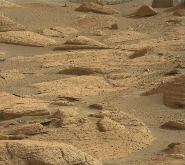 Sol 4078: Mast Camera (Mastcam)