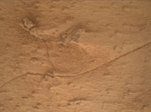 Sol 4078: Mars Hand Lens Imager (MAHLI)