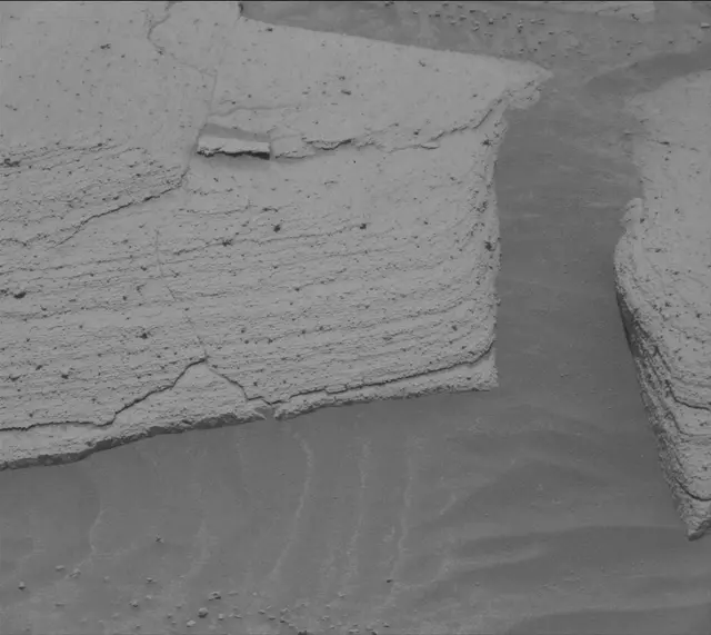 Sol 4079: Mast Camera (Mastcam)