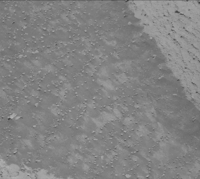 Sol 4079: Mast Camera (Mastcam)