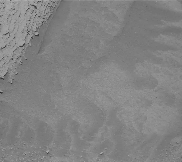 Sol 4079: Mast Camera (Mastcam)