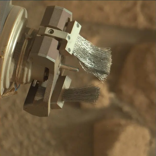 Sol 4079: Mast Camera (Mastcam)
