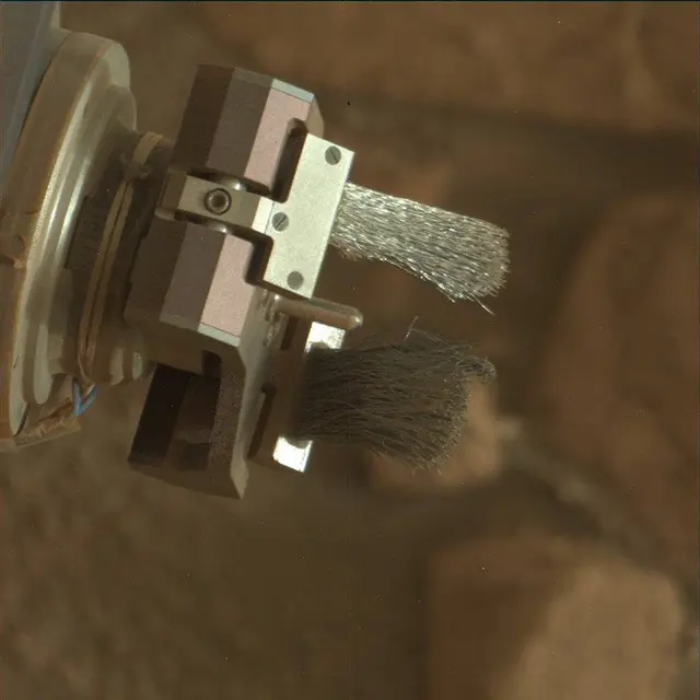 Sol 4079: Mast Camera (Mastcam)