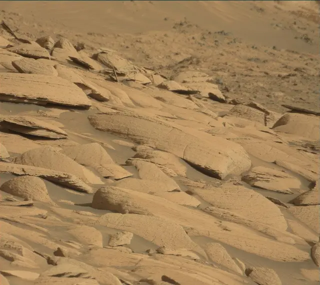 Sol 4080: Mast Camera (Mastcam)