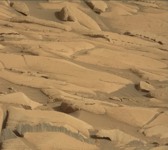Sol 4080: Mast Camera (Mastcam)