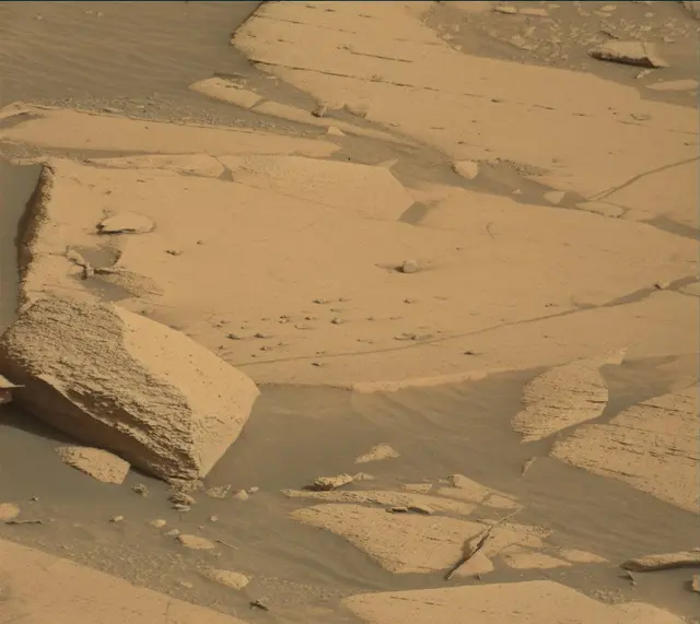 Sol 4080: Mast Camera (Mastcam)