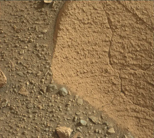 Sol 4080: Mast Camera (Mastcam)