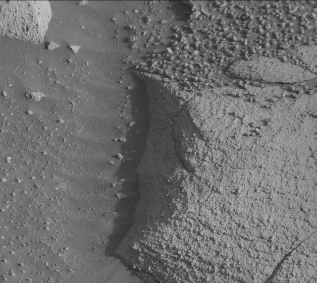 Sol 4080: Mast Camera (Mastcam)
