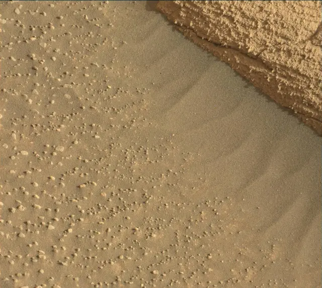 Sol 4080: Mast Camera (Mastcam)