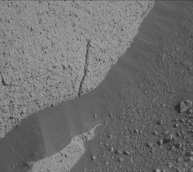 Sol 4080: Mast Camera (Mastcam)