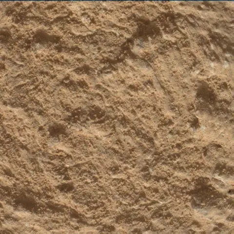 Sol 4082: Mars Hand Lens Imager (MAHLI)
