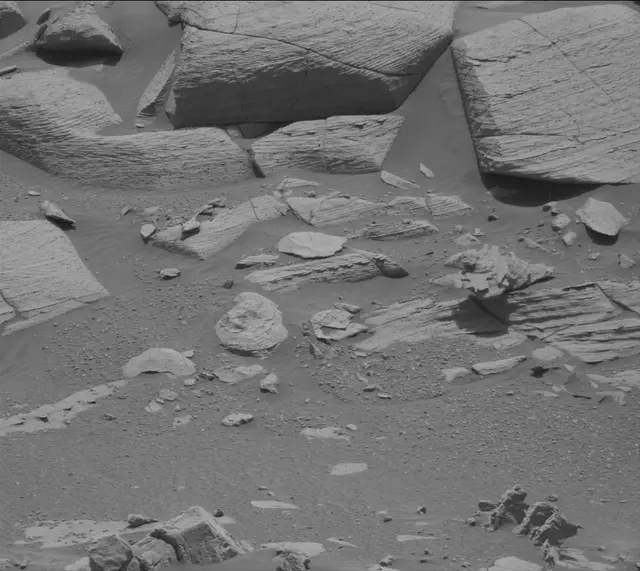 Sol 4084: Mast Camera (Mastcam)