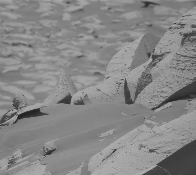 Sol 4084: Mast Camera (Mastcam)