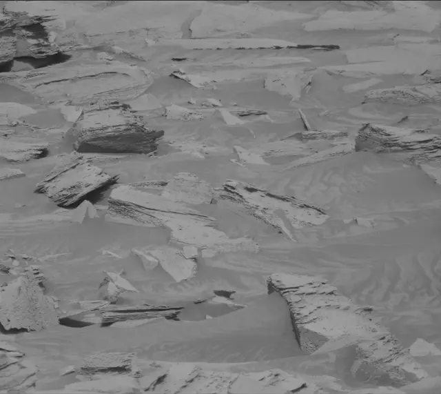 Sol 4084: Mast Camera (Mastcam)
