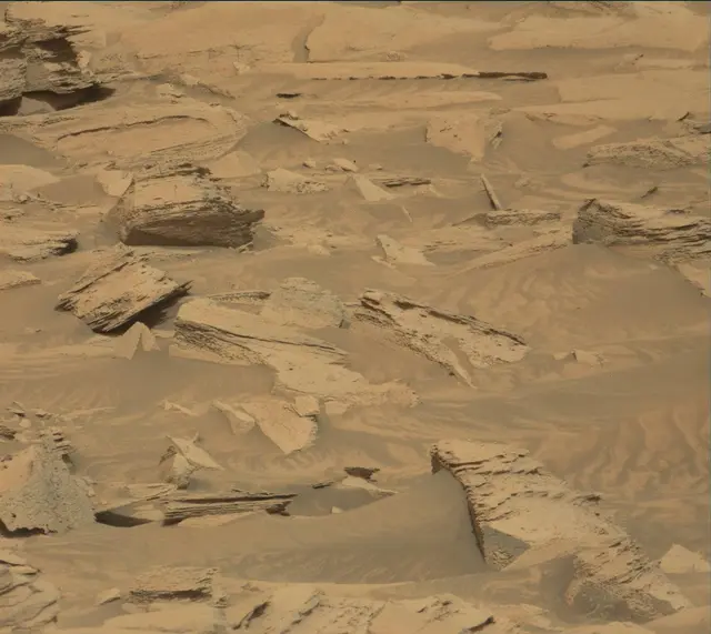 Sol 4084: Mast Camera (Mastcam)