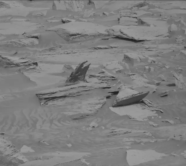 Sol 4084: Mast Camera (Mastcam)
