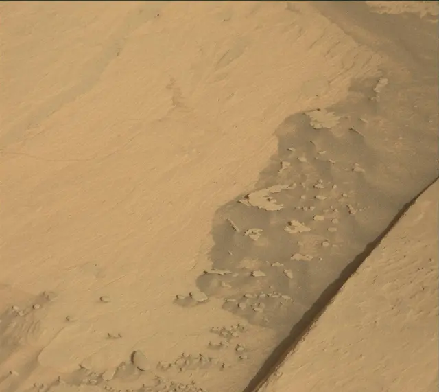 Sol 4084: Mast Camera (Mastcam)
