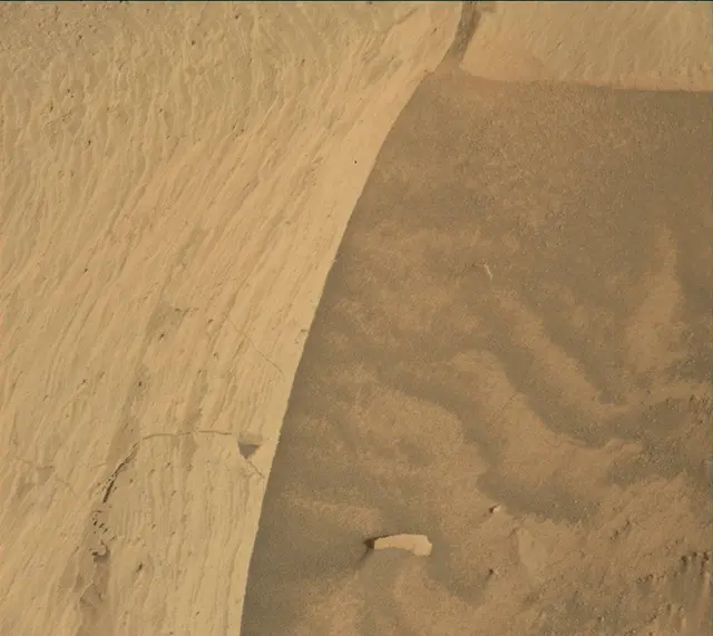 Sol 4084: Mast Camera (Mastcam)