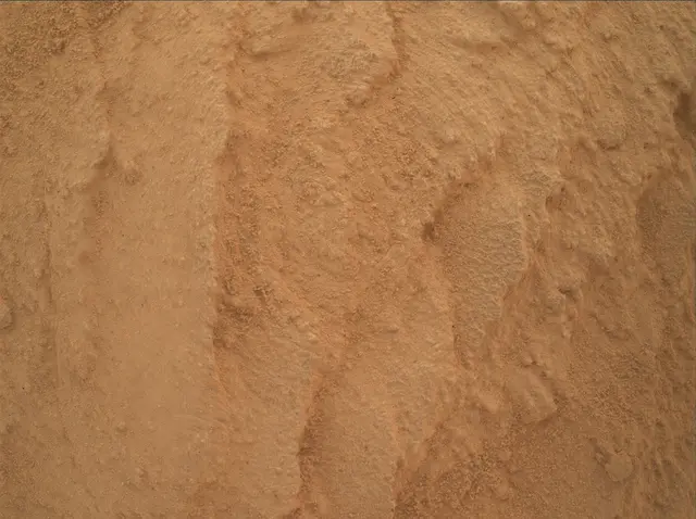 Sol 4084: Mars Hand Lens Imager (MAHLI)