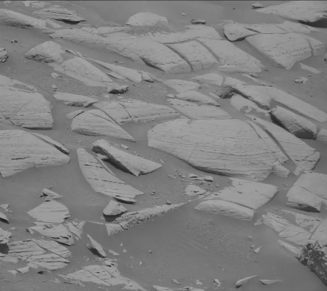 Sol 4087: Mast Camera (Mastcam)