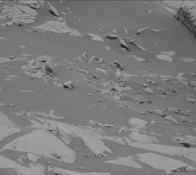 Sol 4087: Mast Camera (Mastcam)