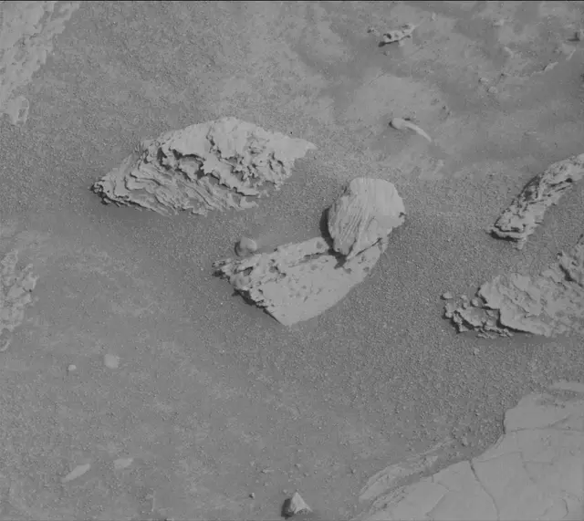 Sol 4088: Mast Camera (Mastcam)