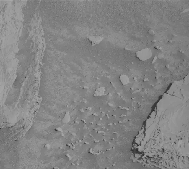Sol 4088: Mast Camera (Mastcam)