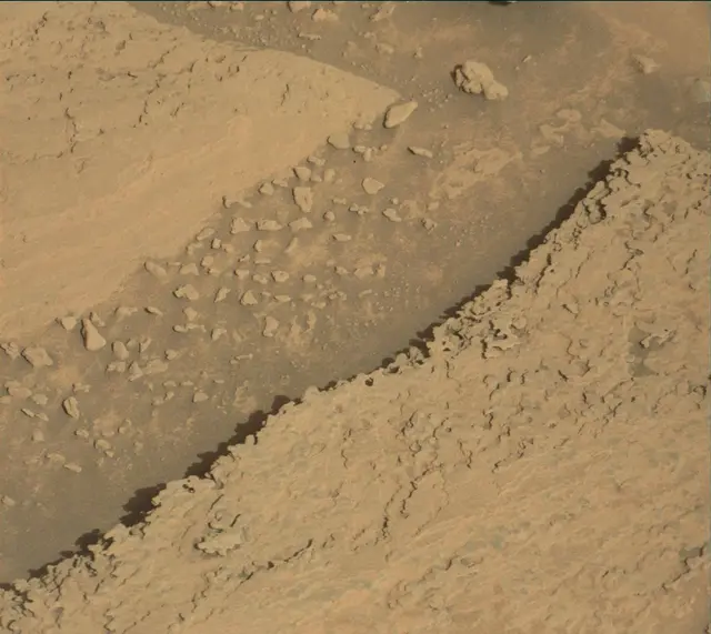 Sol 4088: Mast Camera (Mastcam)