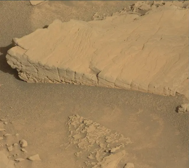 Sol 4089: Mast Camera (Mastcam)