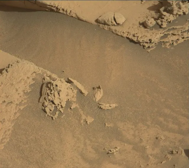 Sol 4089: Mast Camera (Mastcam)