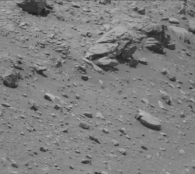 Sol 4093: Mast Camera (Mastcam)