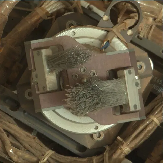 Sol 4093: Mast Camera (Mastcam)
