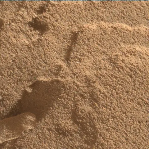 Sol 4093: Mars Hand Lens Imager (MAHLI)