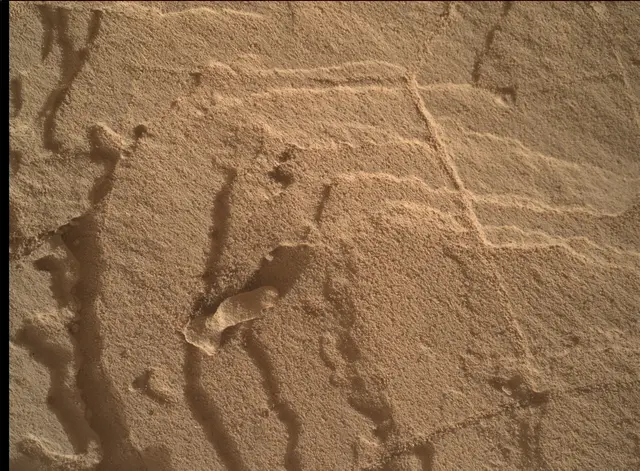 Sol 4093: Mars Hand Lens Imager (MAHLI)