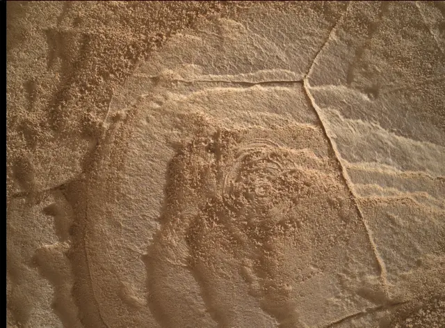 Sol 4093: Mars Hand Lens Imager (MAHLI)