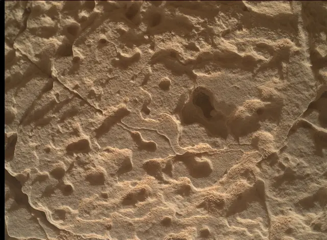 Sol 4093: Mars Hand Lens Imager (MAHLI)