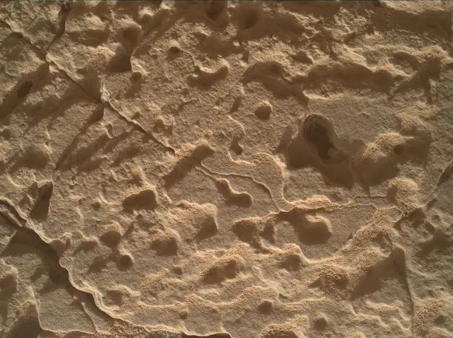 Sol 4093: Mars Hand Lens Imager (MAHLI)