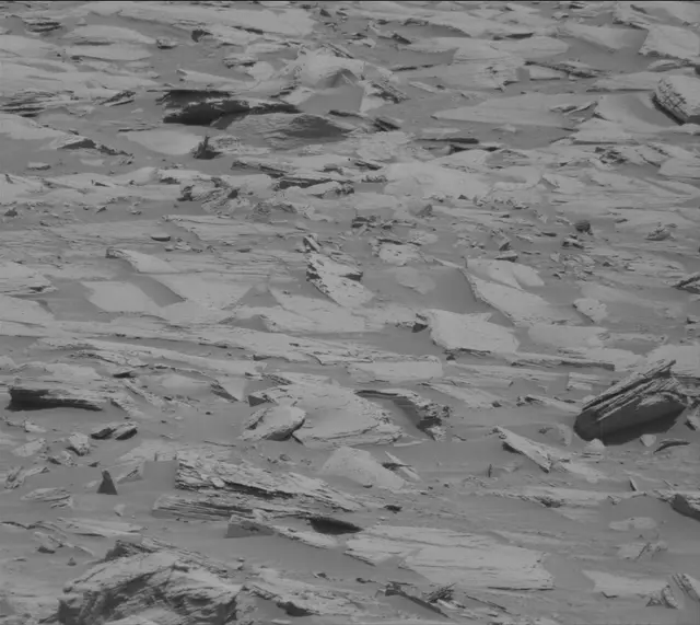 Sol 4094: Mast Camera (Mastcam)