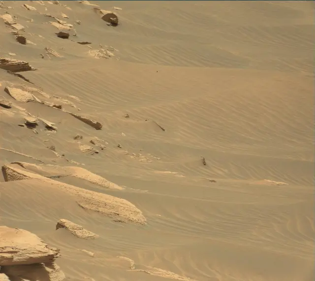 Sol 4094: Mast Camera (Mastcam)